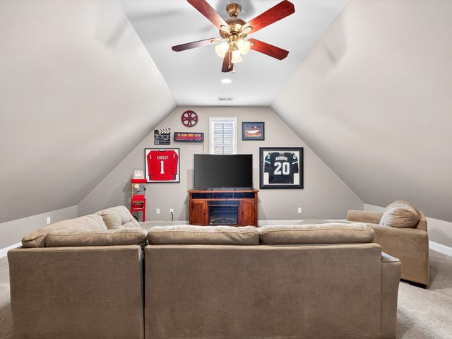 1363 Standing Stone Cir, Columbia, TN 38401