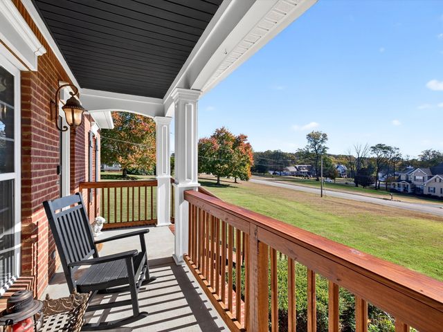 1363 Standing Stone Cir, Columbia, TN 38401