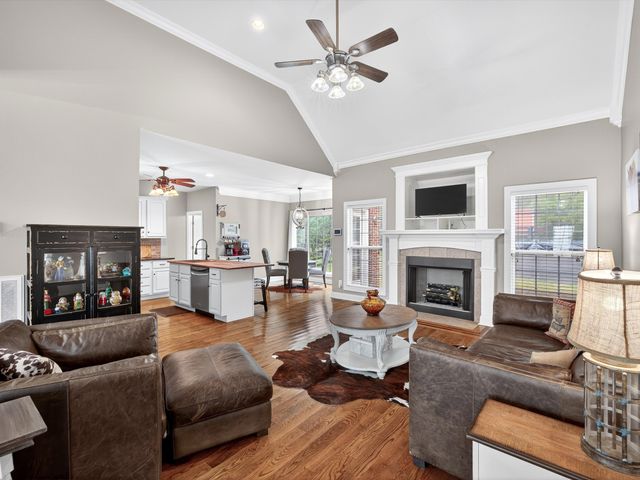 1363 Standing Stone Cir, Columbia, TN 38401