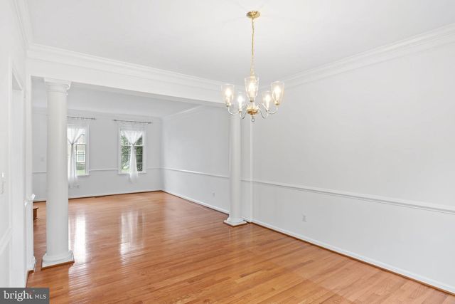 20129 BOXWOOD PL, Ashburn, VA 20147