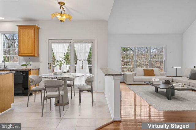 20129 BOXWOOD PL, Ashburn, VA 20147