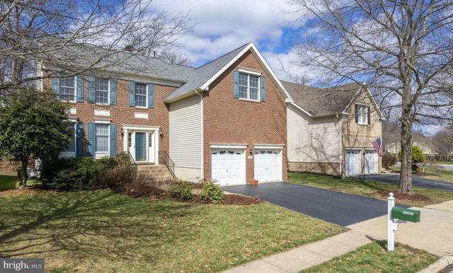 20129 BOXWOOD PL, Ashburn, VA 20147