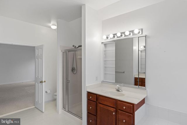 20129 BOXWOOD PL, Ashburn, VA 20147