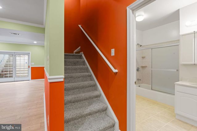 20129 BOXWOOD PL, Ashburn, VA 20147