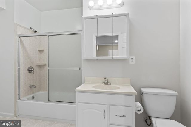 20129 BOXWOOD PL, Ashburn, VA 20147