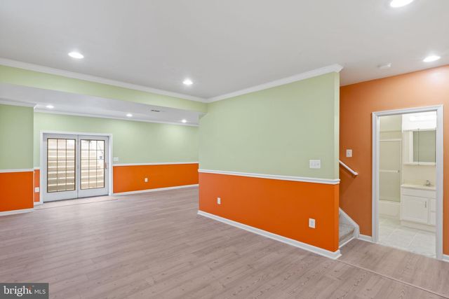 20129 BOXWOOD PL, Ashburn, VA 20147