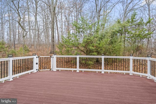 20129 BOXWOOD PL, Ashburn, VA 20147