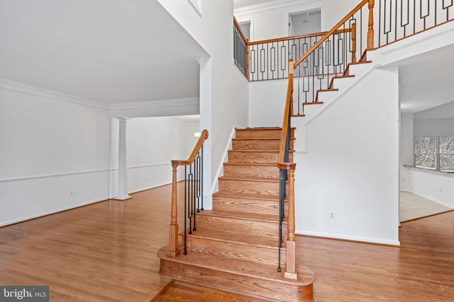 20129 BOXWOOD PL, Ashburn, VA 20147