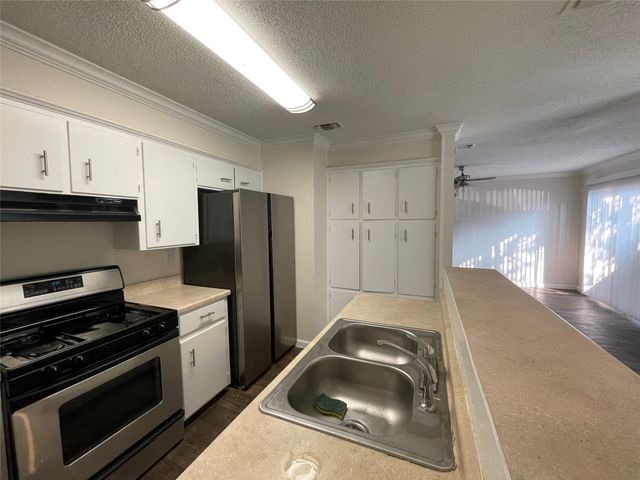 10011 Quail Valley BLVD B, Austin, TX 78758