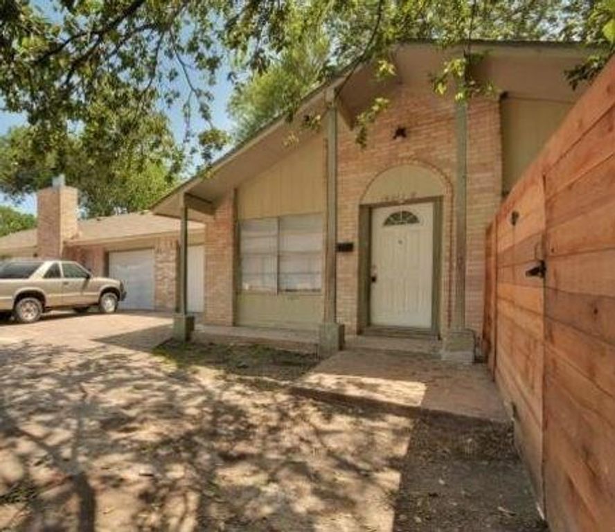 10011 Quail Valley BLVD B, Austin, TX 78758