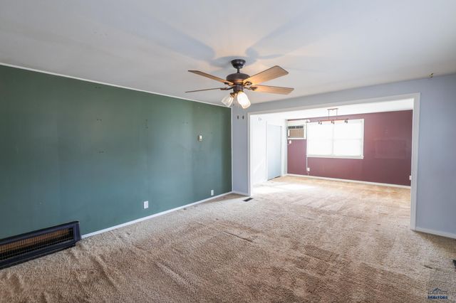 4422 SEEAIRE, Rapid City, SD 57702