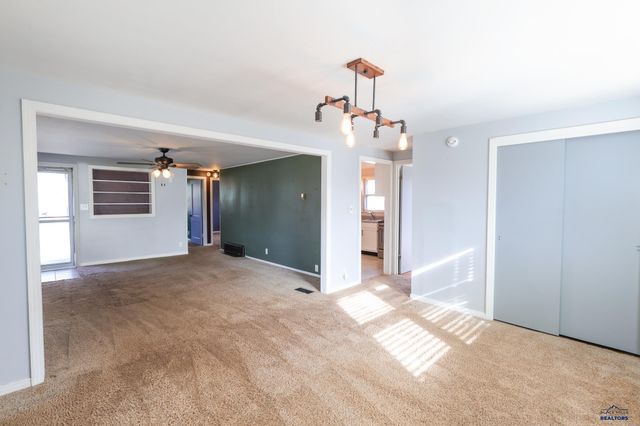 4422 SEEAIRE, Rapid City, SD 57702