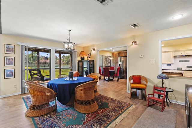 200 Old Bridge Lake, Houston, TX 77069
