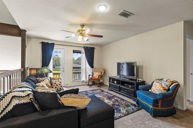 200 Old Bridge Lake, Houston, TX 77069