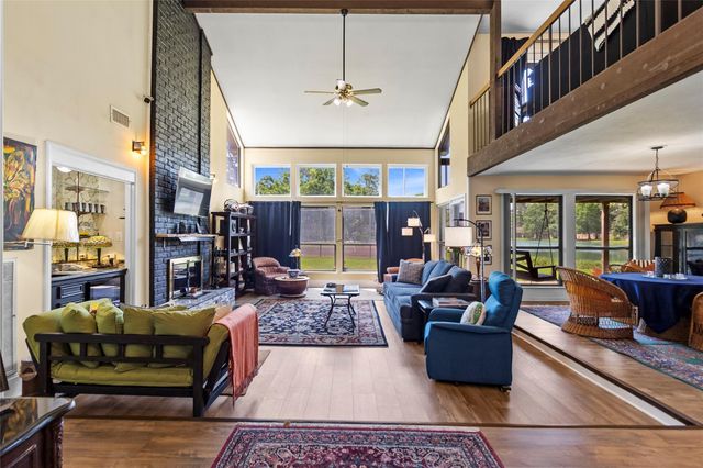 200 Old Bridge Lake, Houston, TX 77069
