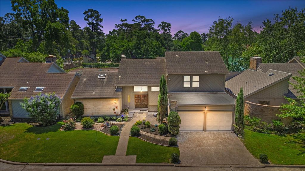 200 Old Bridge Lake, Houston, TX 77069