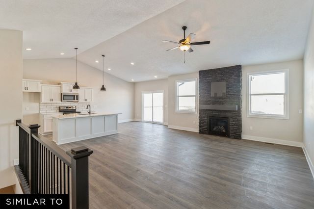 1303 Lincoln Court, Norwalk, IA 50211