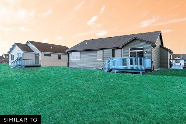 1303 Lincoln Court, Norwalk, IA 50211