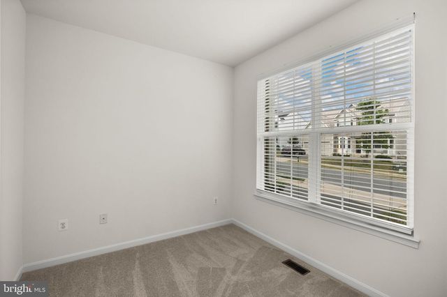 22 CORNERSTONE DR, Stafford, VA 22554