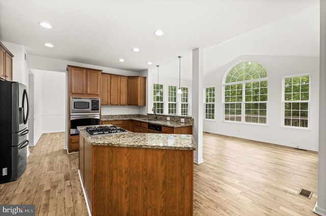 22 CORNERSTONE DR, Stafford, VA 22554