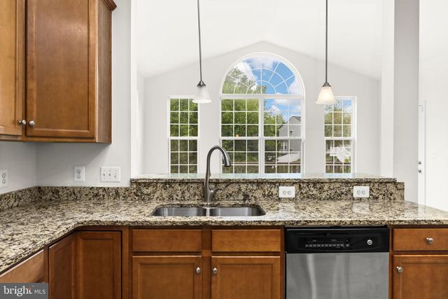 22 CORNERSTONE DR, Stafford, VA 22554