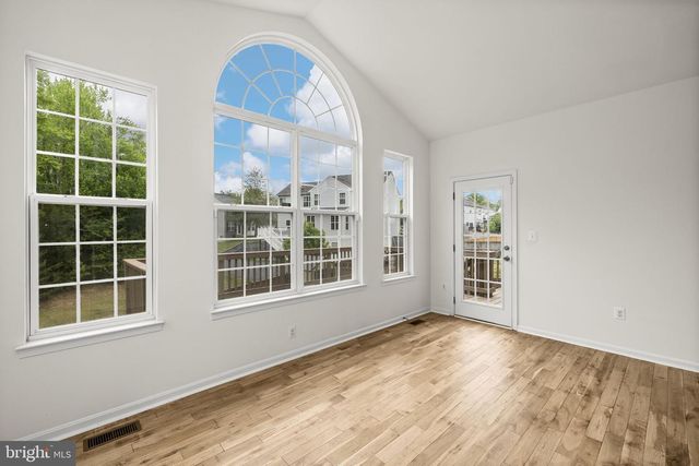 22 CORNERSTONE DR, Stafford, VA 22554