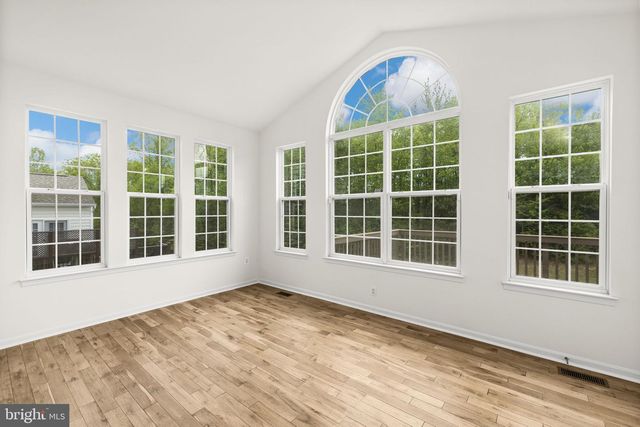 22 CORNERSTONE DR, Stafford, VA 22554