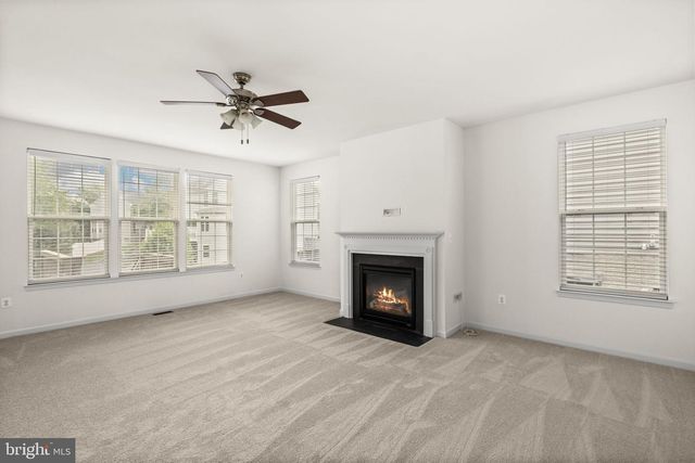 22 CORNERSTONE DR, Stafford, VA 22554