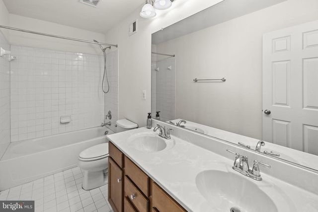 22 CORNERSTONE DR, Stafford, VA 22554