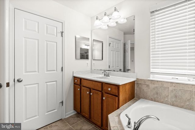 22 CORNERSTONE DR, Stafford, VA 22554