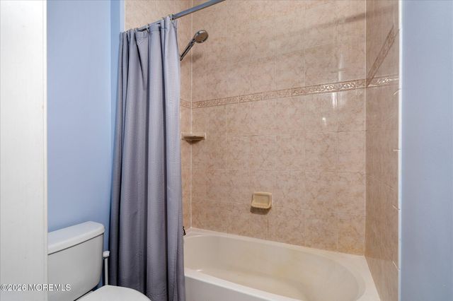 25 Weathervane Circle, Cream Ridge, NJ 08514