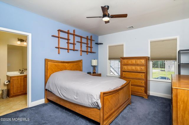 25 Weathervane Circle, Cream Ridge, NJ 08514