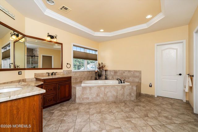 25 Weathervane Circle, Cream Ridge, NJ 08514