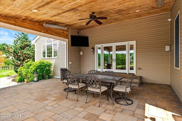 25 Weathervane Circle, Cream Ridge, NJ 08514