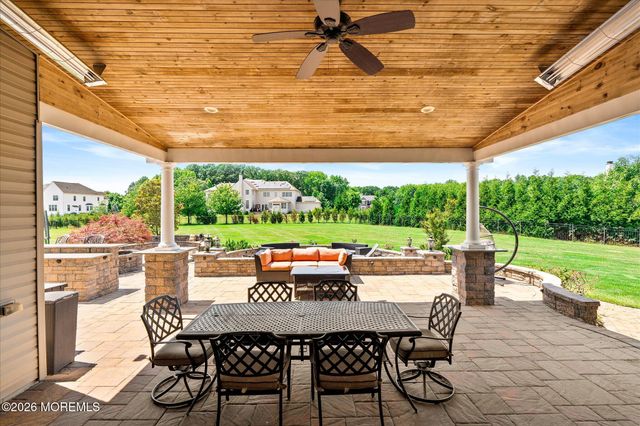 25 Weathervane Circle, Cream Ridge, NJ 08514