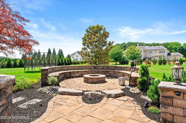 25 Weathervane Circle, Cream Ridge, NJ 08514