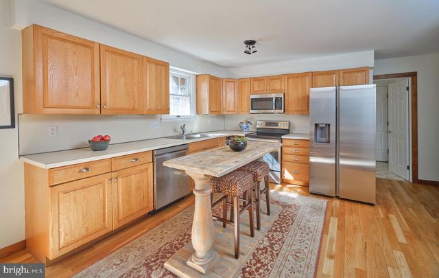 6724 UPPER YORK RD, New Hope, PA 18938