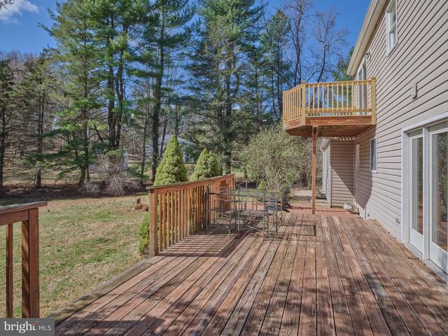 6724 UPPER YORK RD, New Hope, PA 18938