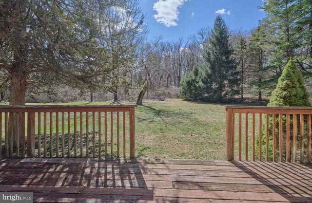 6724 UPPER YORK RD, New Hope, PA 18938