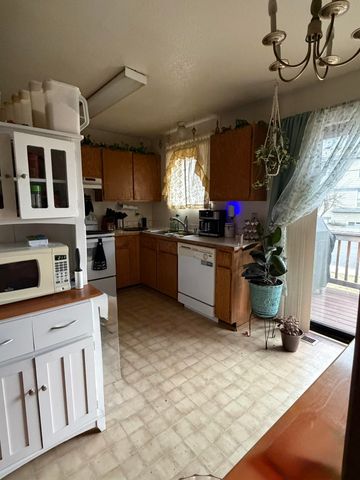 734 E Baldwin Ave, Spokane, WA 99201