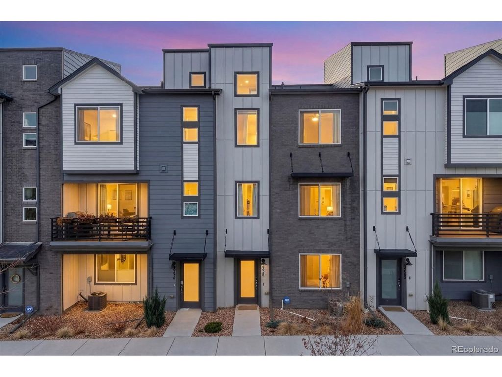 5738 Vivian St, Arvada, CO 80002