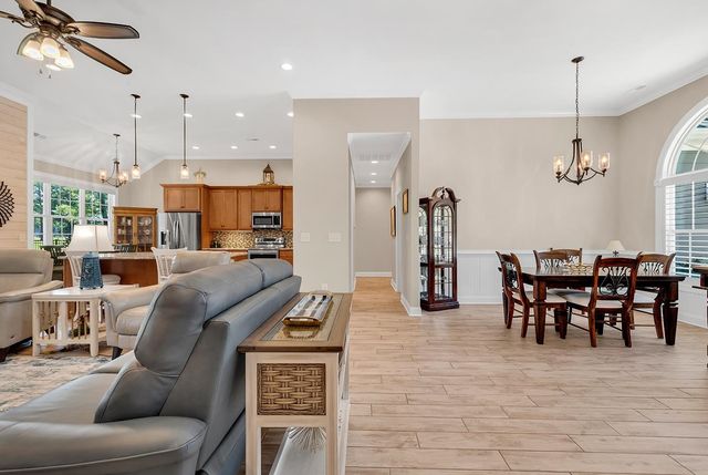 4953 Westwind Dr., Myrtle Beach, SC 29579