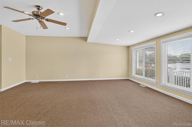 9385 Mandon Road, White Lake Charter Township, MI 48386