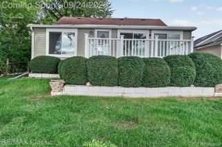 9385 Mandon Road, White Lake Charter Township, MI 48386
