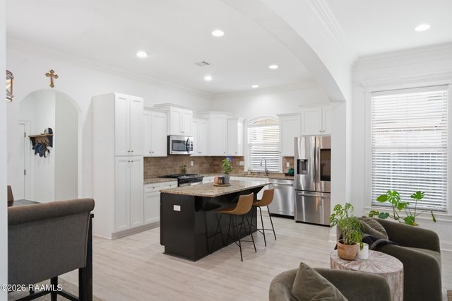 116 Spring Cypress Drive, Broussard, LA 70518