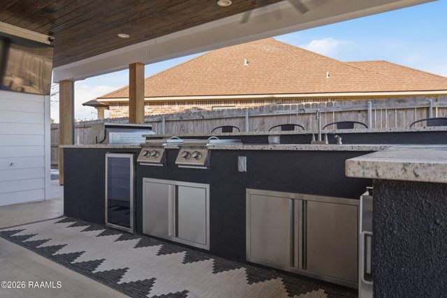 116 Spring Cypress Drive, Broussard, LA 70518