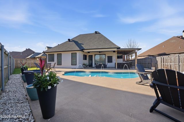 116 Spring Cypress Drive, Broussard, LA 70518