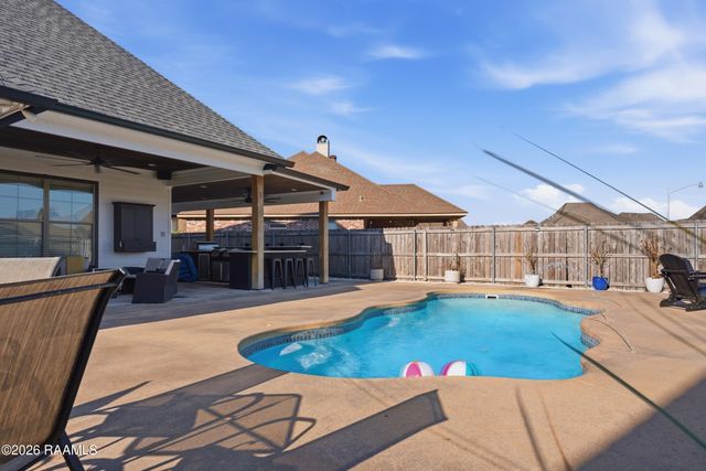 116 Spring Cypress Drive, Broussard, LA 70518