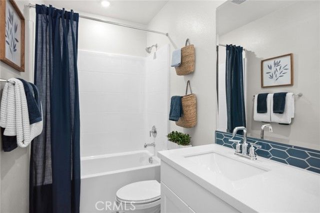 537 Gregory Way, Glendora, CA 91740