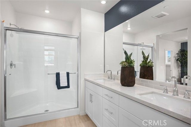 537 Gregory Way, Glendora, CA 91740